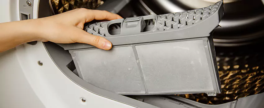 Signs Of A Clogged Dryer Lint Trap in Taylor, Texas